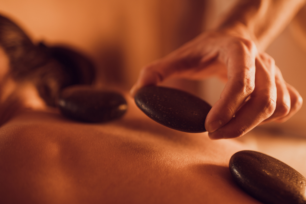 physiotherapy and wellness clinic in Scarborough-hot stone therapy